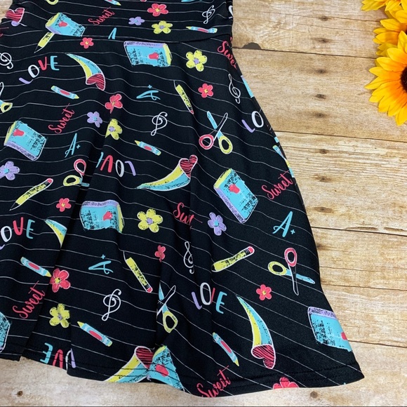 Girls Back To School Dress is reversible. Size 7 - Picture 8 of 16